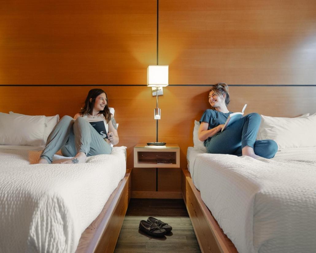 Adventure Hotel ネルソン エクステリア 写真